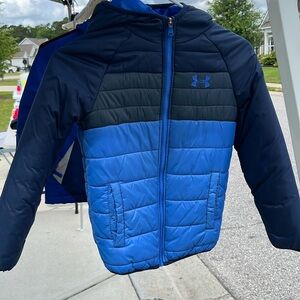 UNDER ARMOUR jacket youth small, gently used
